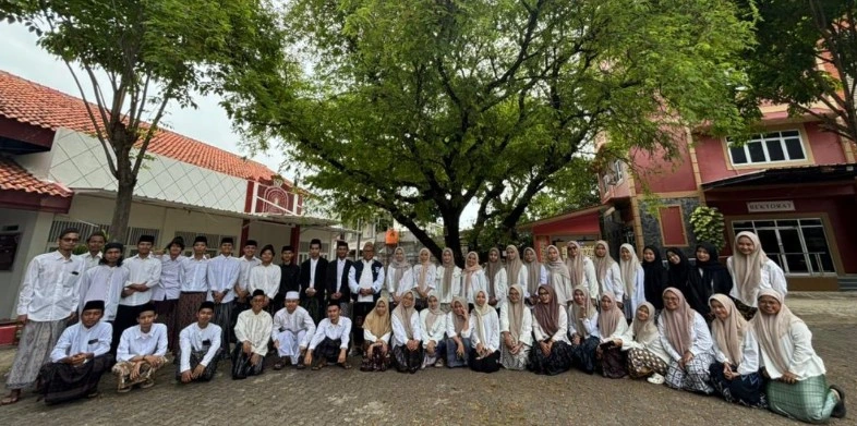 ISIF dan Pesantren Luhur Manhaji Fahmina Gelar Upacara Hari Santri Nasional 2025 dengan Semangat Mengawal Indonesia Menuju Peradaban Dunia